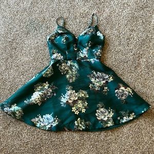 Speechless Green floral dress size 1